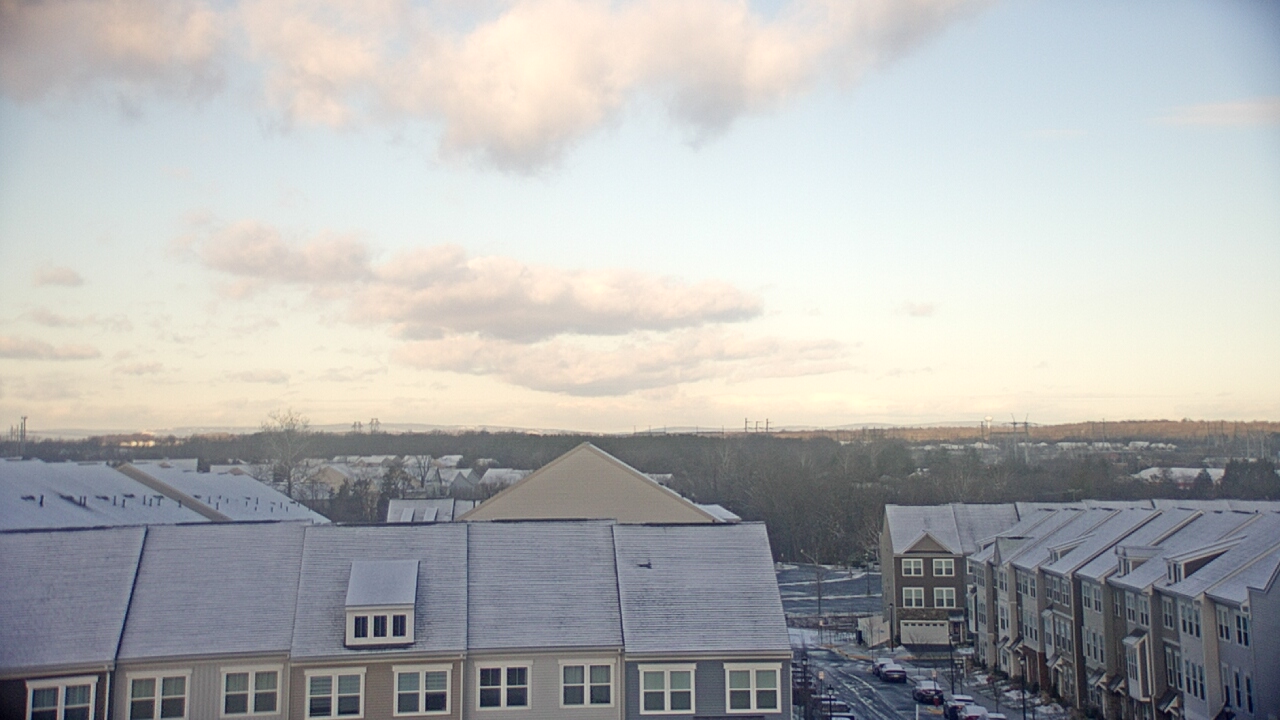 Thumbnail for current weather camera view from Elaine E. Thompson Elementary School in Sterling, Virginia