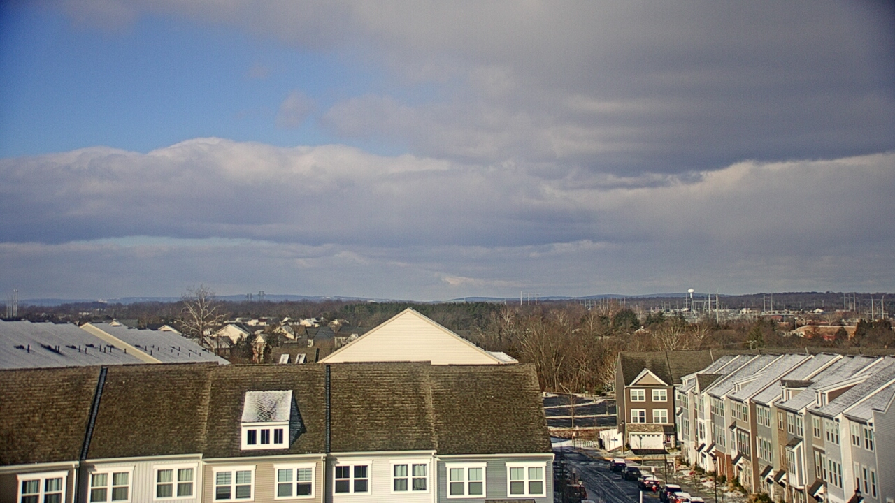 Thumbnail for current weather camera view from Elaine E. Thompson Elementary School in Sterling, Virginia