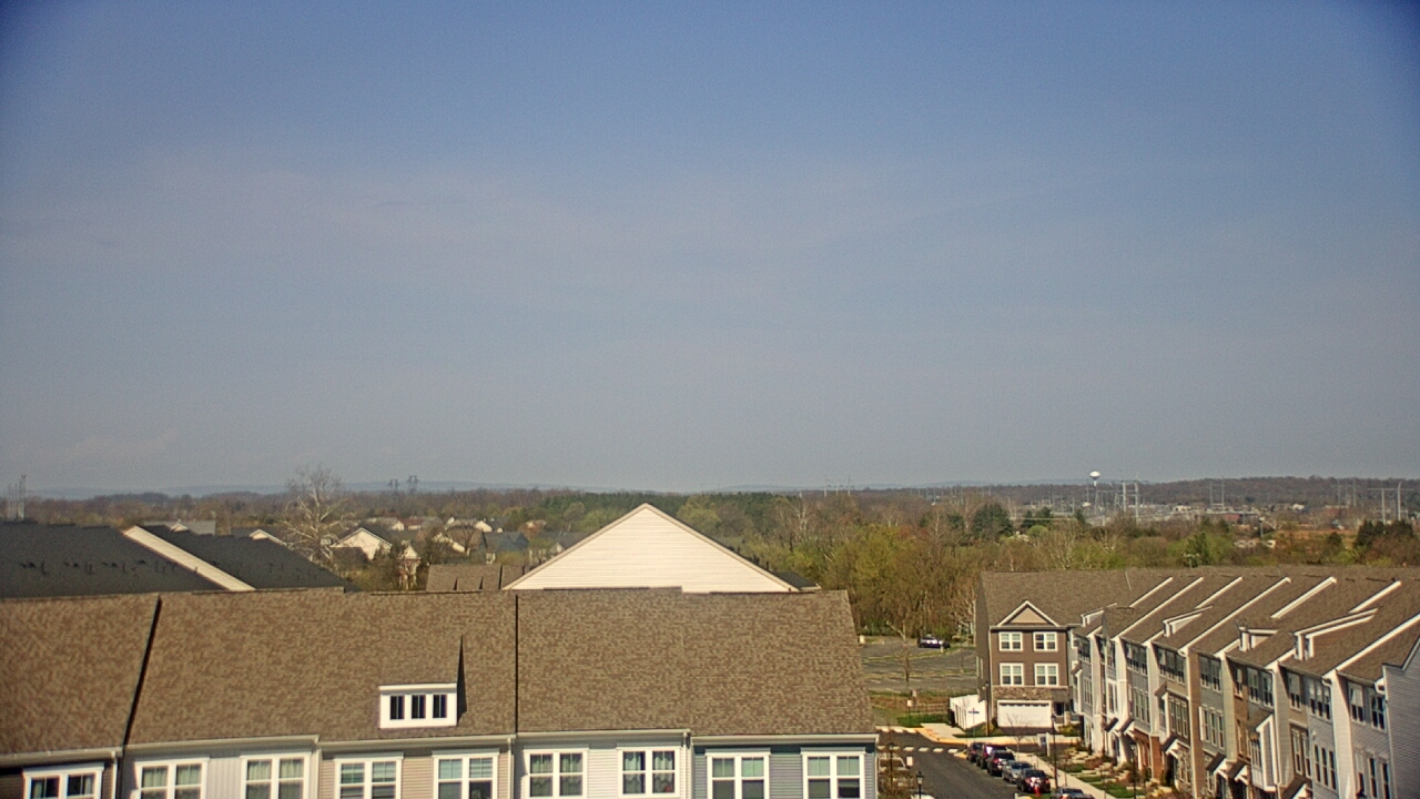 Thumbnail for current weather camera view from Elaine E. Thompson Elementary School in Sterling, Virginia