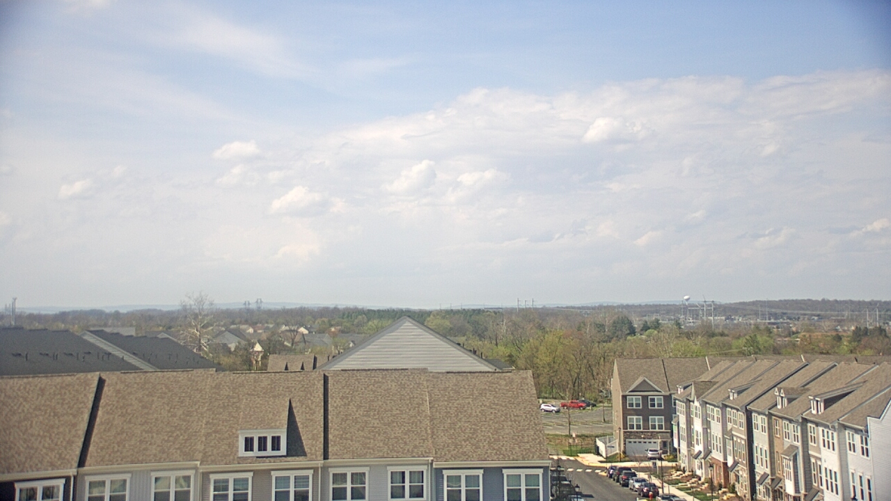 Thumbnail for current weather camera view from Elaine E. Thompson Elementary School in Sterling, Virginia