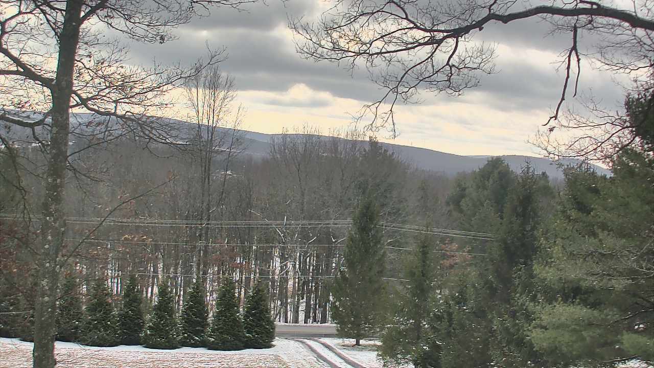 Thumbnail for current weather camera view from Sky Valley Lodge in Swanton, Maryland
