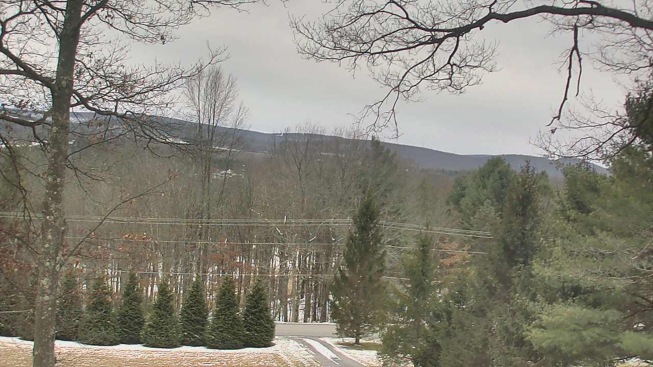 Thumbnail for current weather camera view from Sky Valley Lodge in Swanton, Maryland