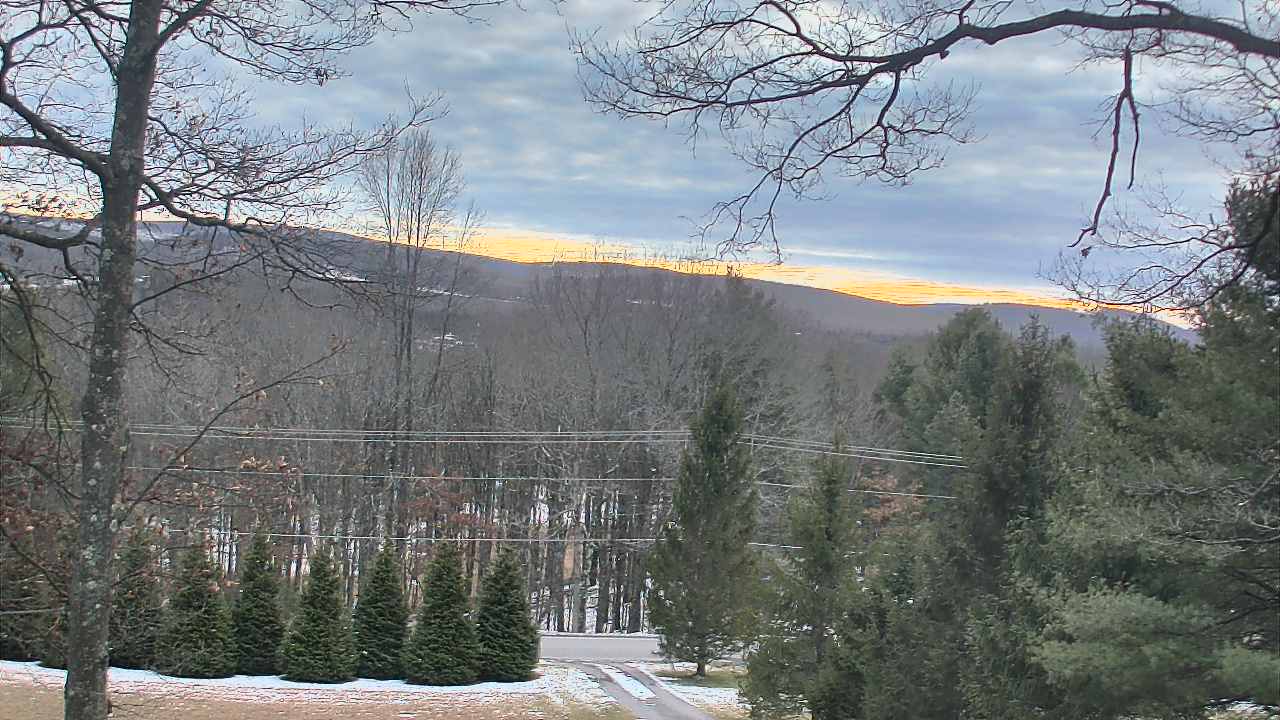 Thumbnail for current weather camera view from Sky Valley Lodge in Swanton, Maryland