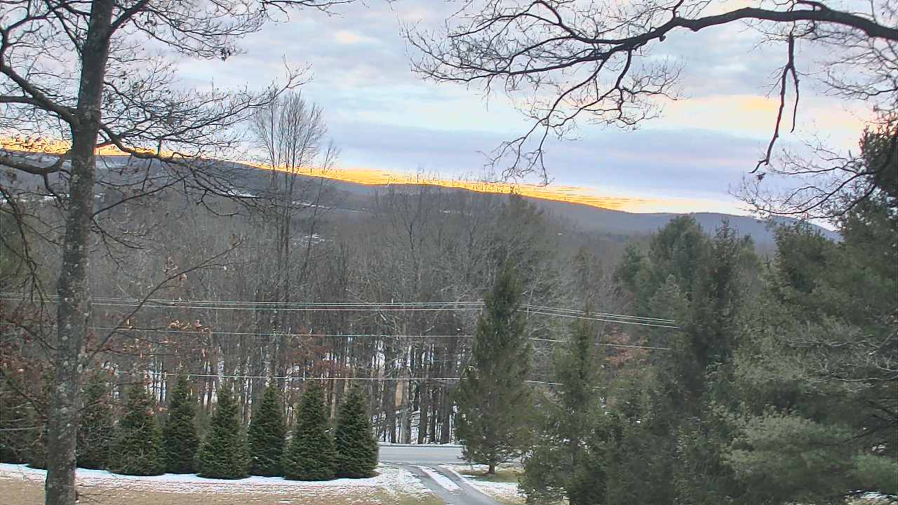 Thumbnail for current weather camera view from Sky Valley Lodge in Swanton, Maryland