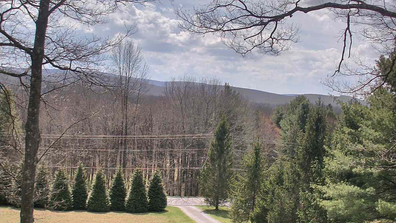 Thumbnail for current weather camera view from Sky Valley Lodge in Swanton, Maryland