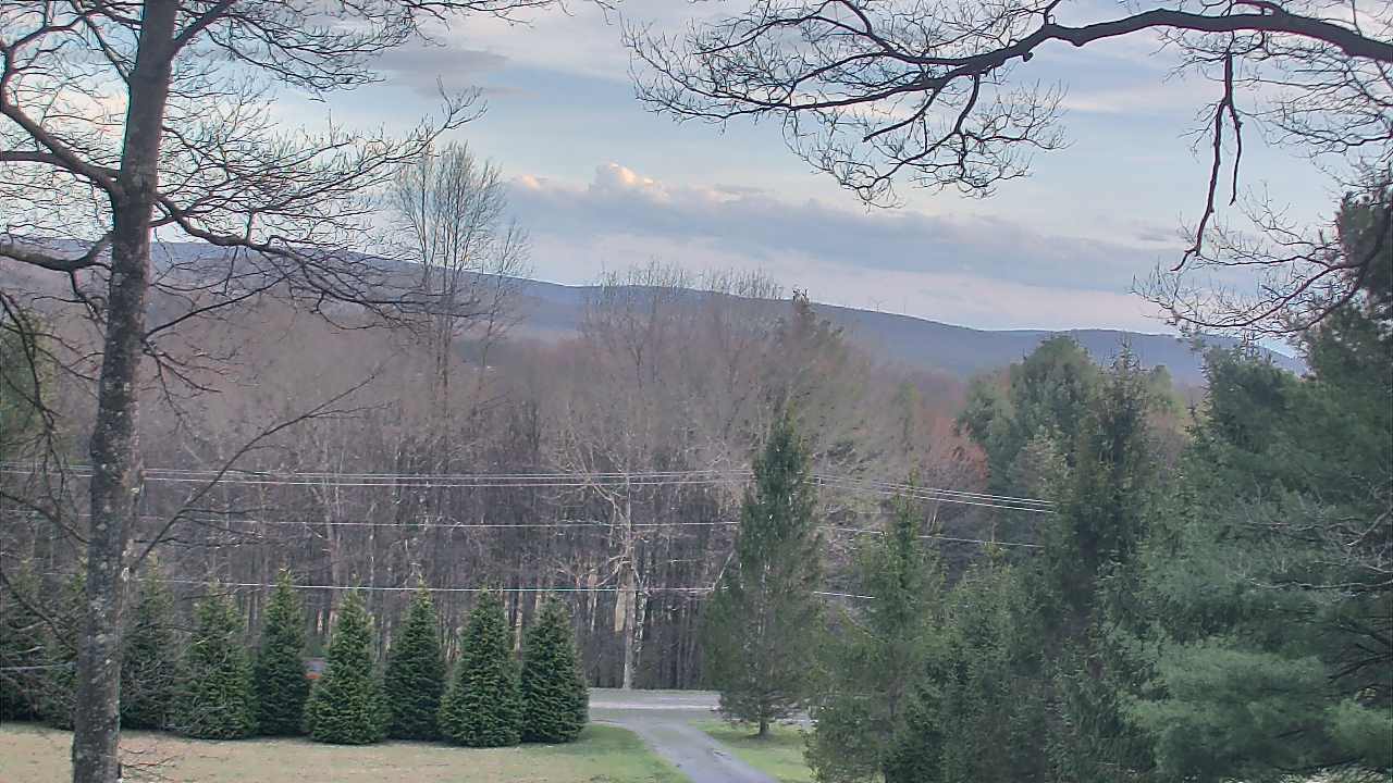 Thumbnail for current weather camera view from Sky Valley Lodge in Swanton, Maryland