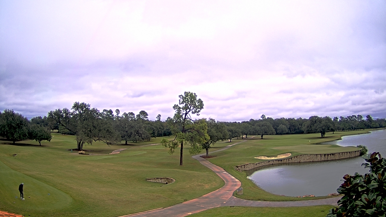 Thumbnail for current weather camera view from The Clubs at Houston Oaks in Hockley, Texas