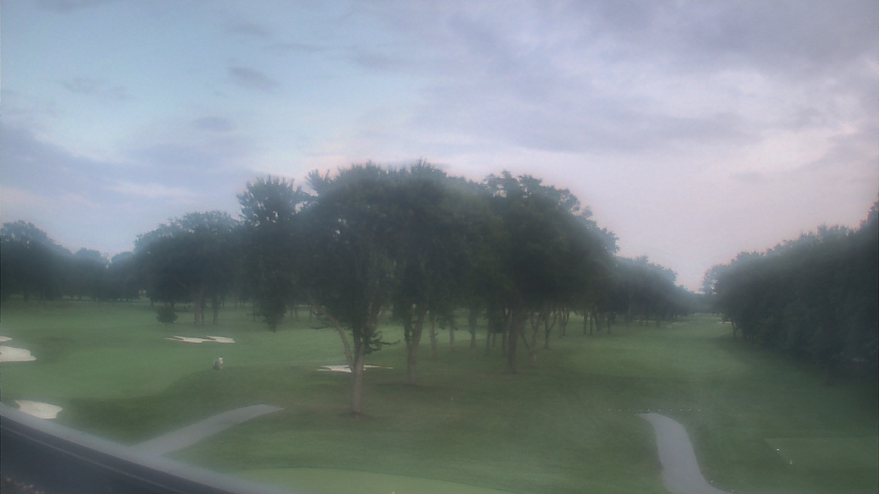 Thumbnail for current weather camera view from Beach Grove Golf and Country Club in Tecumseh, Ontario