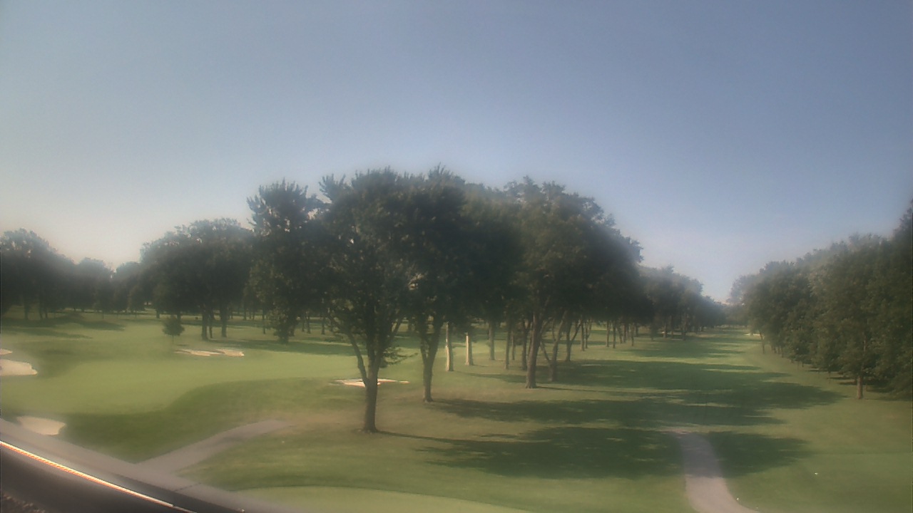 Thumbnail for current weather camera view from Beach Grove Golf and Country Club in Tecumseh, Ontario