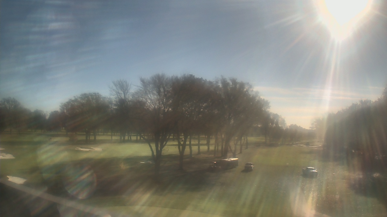 Thumbnail for current weather camera view from Beach Grove Golf and Country Club in Tecumseh, Ontario