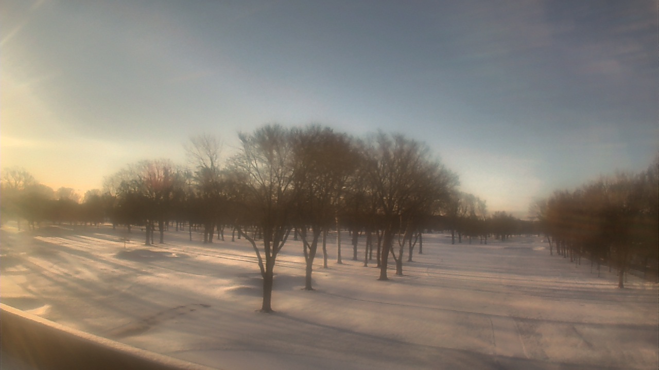 Thumbnail for current weather camera view from Beach Grove Golf and Country Club in Tecumseh, Ontario