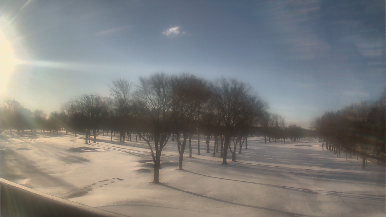 Thumbnail for current weather camera view from Beach Grove Golf and Country Club in Tecumseh, Ontario