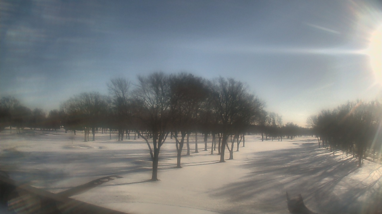 Thumbnail for current weather camera view from Beach Grove Golf and Country Club in Tecumseh, Ontario