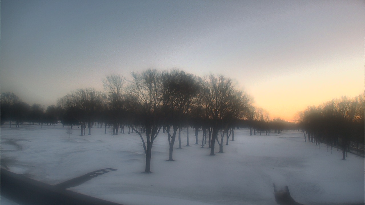 Thumbnail for current weather camera view from Beach Grove Golf and Country Club in Tecumseh, Ontario