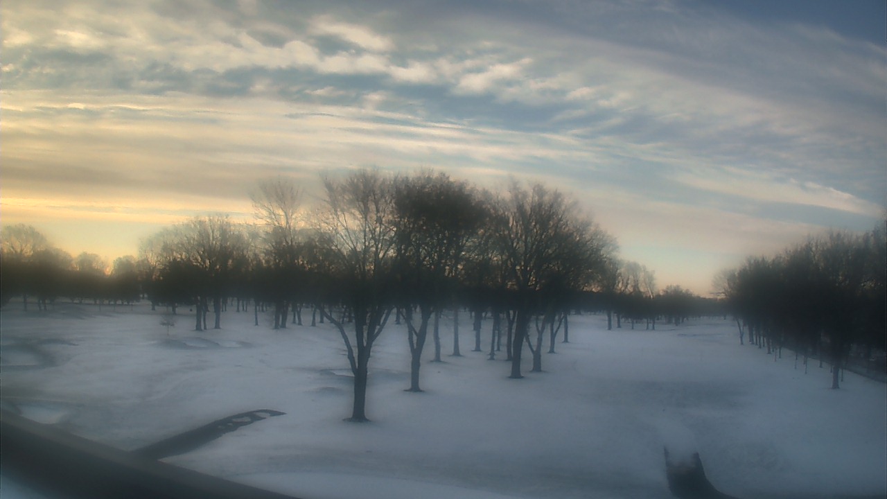 Thumbnail for current weather camera view from Beach Grove Golf and Country Club in Tecumseh, Ontario