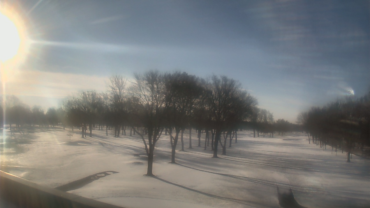 Thumbnail for current weather camera view from Beach Grove Golf and Country Club in Tecumseh, Ontario