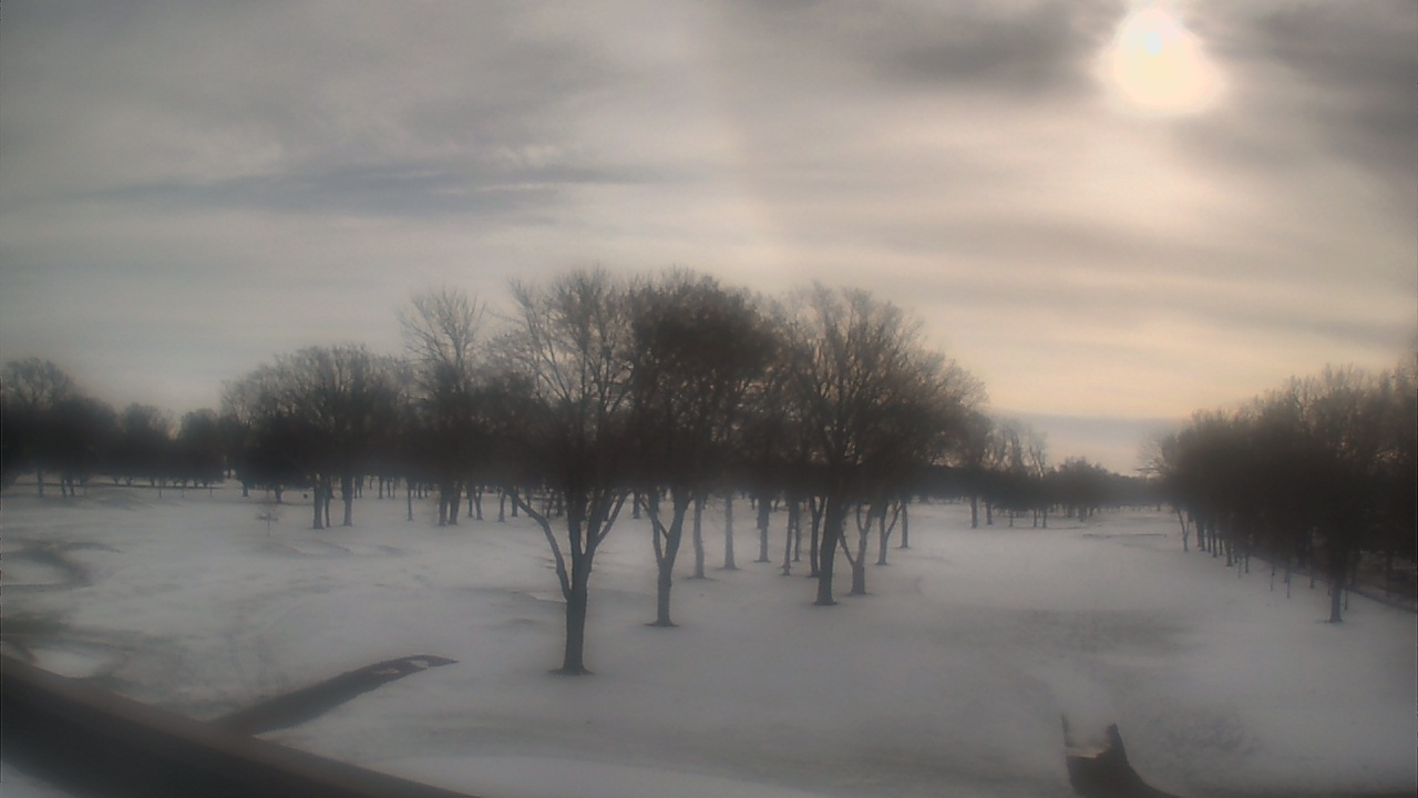 Thumbnail for current weather camera view from Beach Grove Golf and Country Club in Tecumseh, Ontario