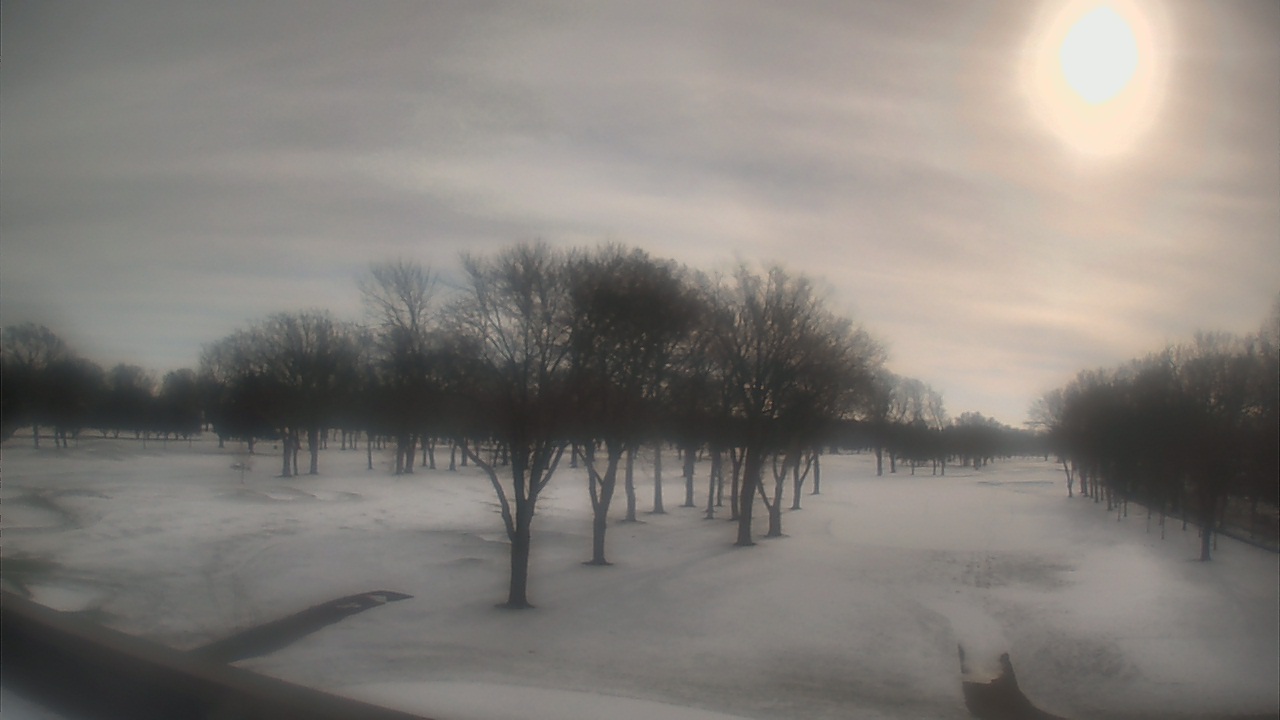 Thumbnail for current weather camera view from Beach Grove Golf and Country Club in Tecumseh, Ontario