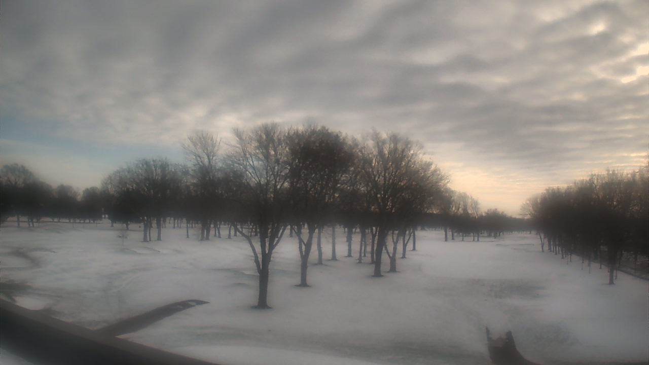 Thumbnail for current weather camera view from Beach Grove Golf and Country Club in Tecumseh, Ontario