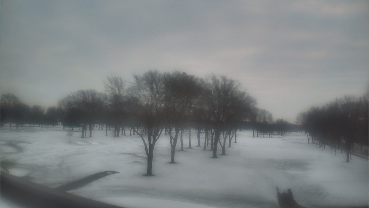 Thumbnail for current weather camera view from Beach Grove Golf and Country Club in Tecumseh, Ontario