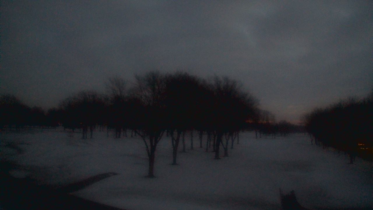 Thumbnail for current weather camera view from Beach Grove Golf and Country Club in Tecumseh, Ontario