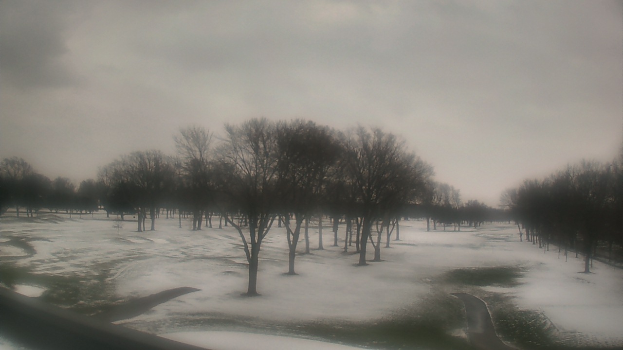 Thumbnail for current weather camera view from Beach Grove Golf and Country Club in Tecumseh, Ontario