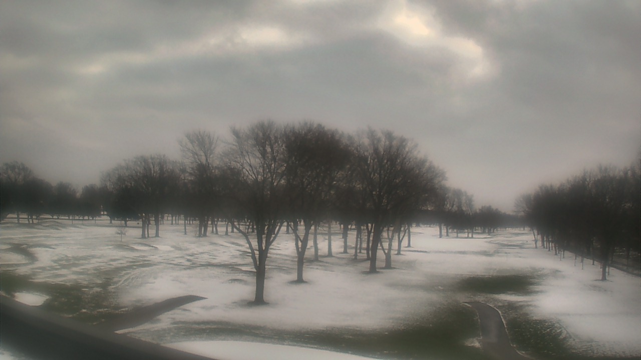 Thumbnail for current weather camera view from Beach Grove Golf and Country Club in Tecumseh, Ontario