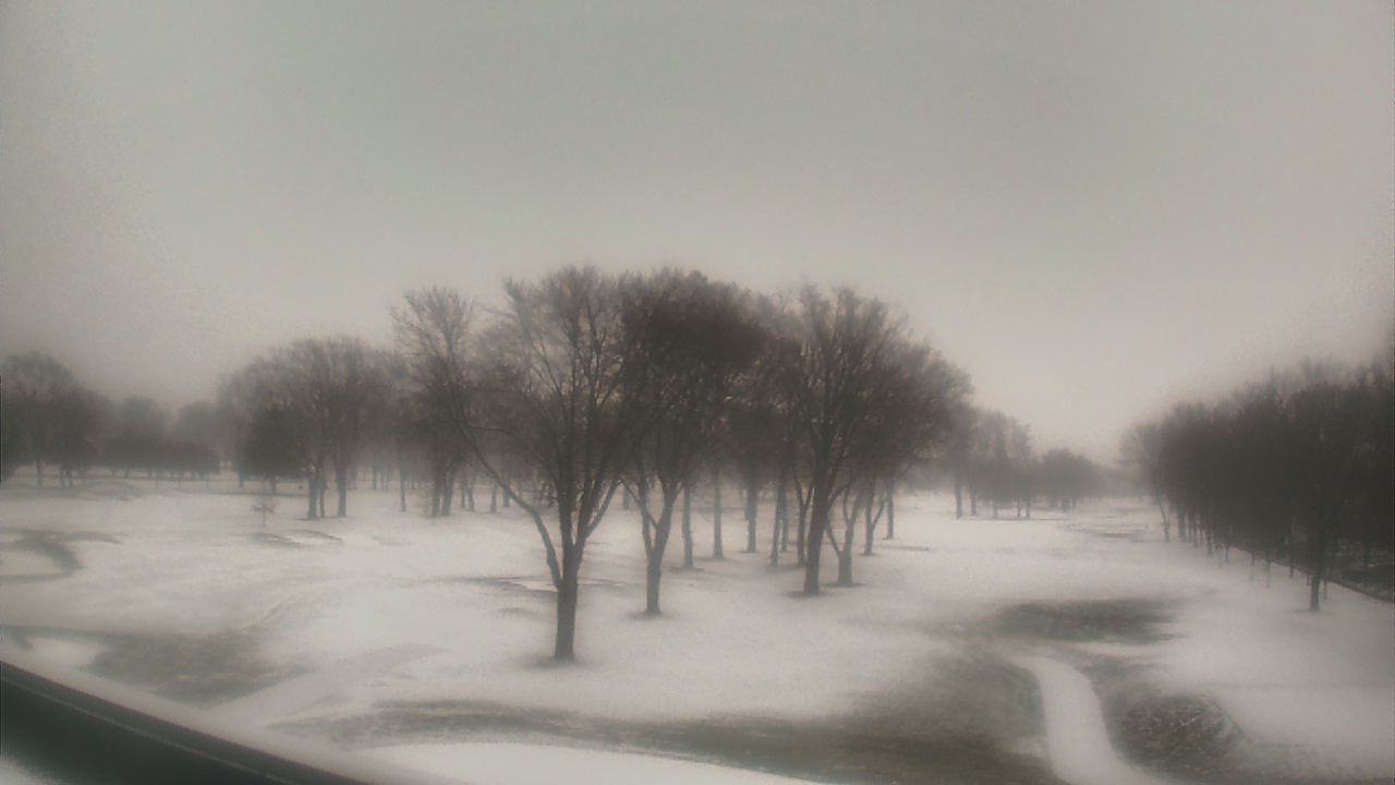 Thumbnail for current weather camera view from Beach Grove Golf and Country Club in Tecumseh, Ontario