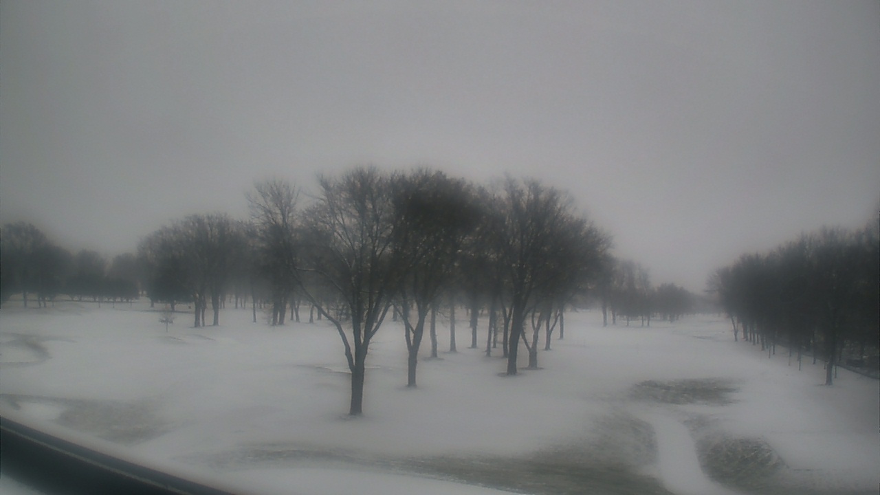 Thumbnail for current weather camera view from Beach Grove Golf and Country Club in Tecumseh, Ontario
