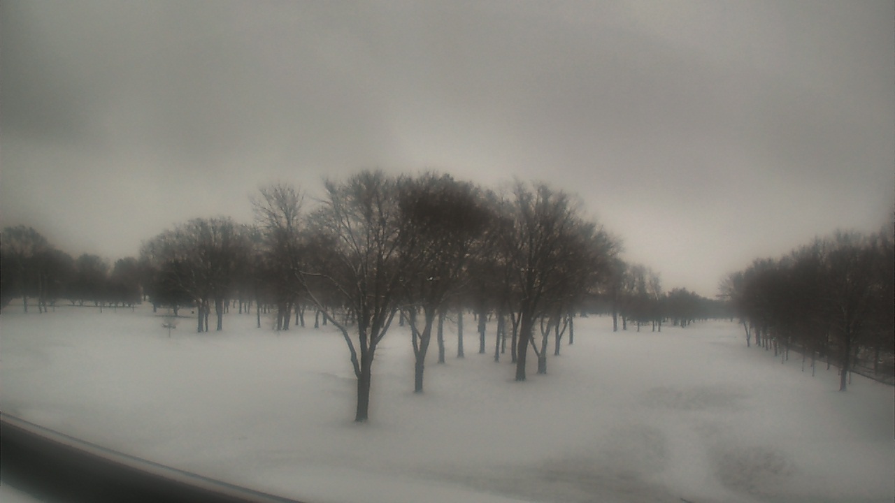 Thumbnail for current weather camera view from Beach Grove Golf and Country Club in Tecumseh, Ontario