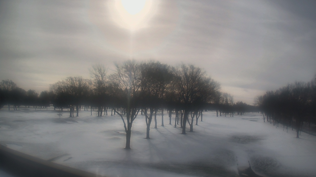 Thumbnail for current weather camera view from Beach Grove Golf and Country Club in Tecumseh, Ontario