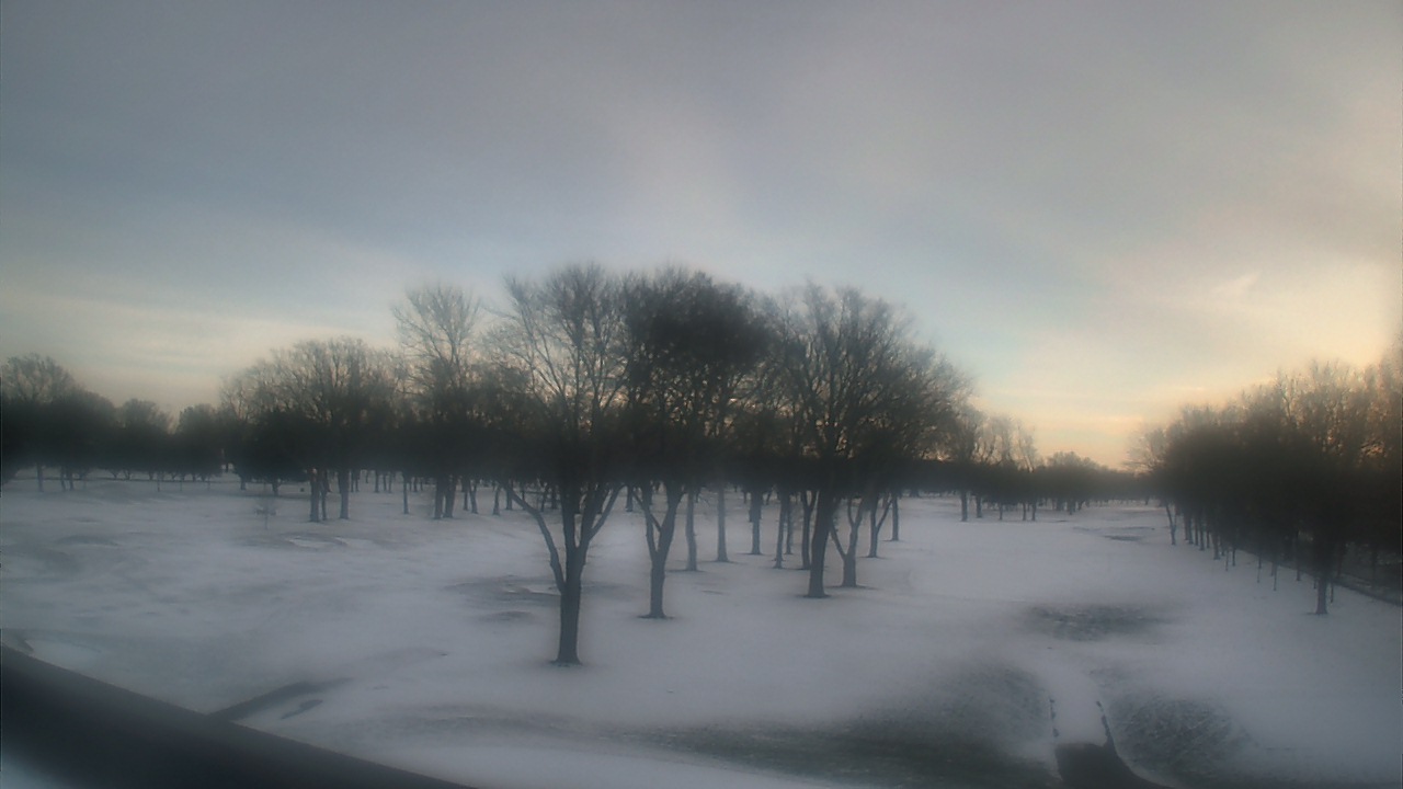 Thumbnail for current weather camera view from Beach Grove Golf and Country Club in Tecumseh, Ontario