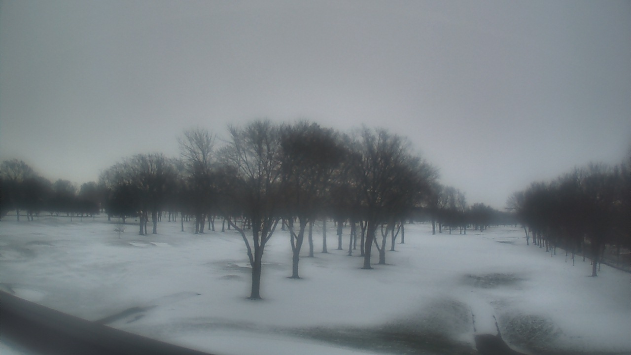 Thumbnail for current weather camera view from Beach Grove Golf and Country Club in Tecumseh, Ontario