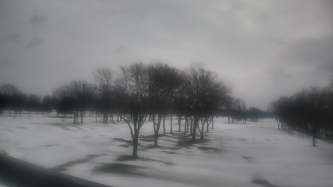 Thumbnail for current weather camera view from Beach Grove Golf and Country Club in Tecumseh, Ontario