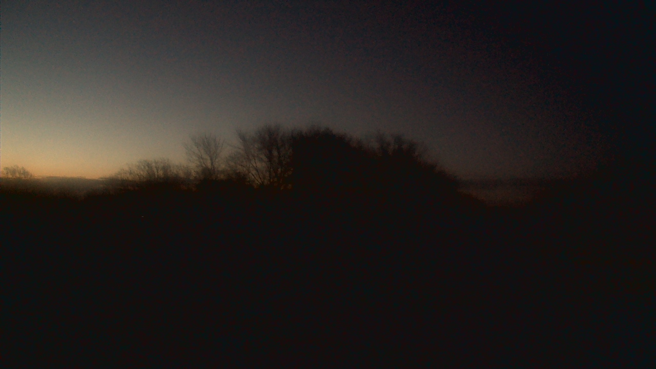 Thumbnail for current weather camera view from Beach Grove Golf and Country Club in Tecumseh, Ontario