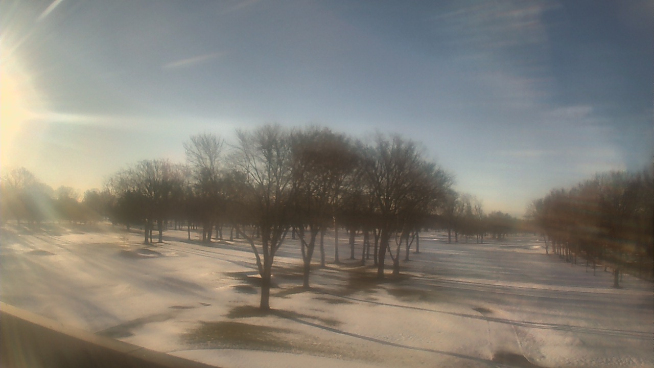 Thumbnail for current weather camera view from Beach Grove Golf and Country Club in Tecumseh, Ontario