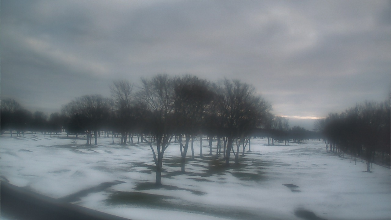 Thumbnail for current weather camera view from Beach Grove Golf and Country Club in Tecumseh, Ontario