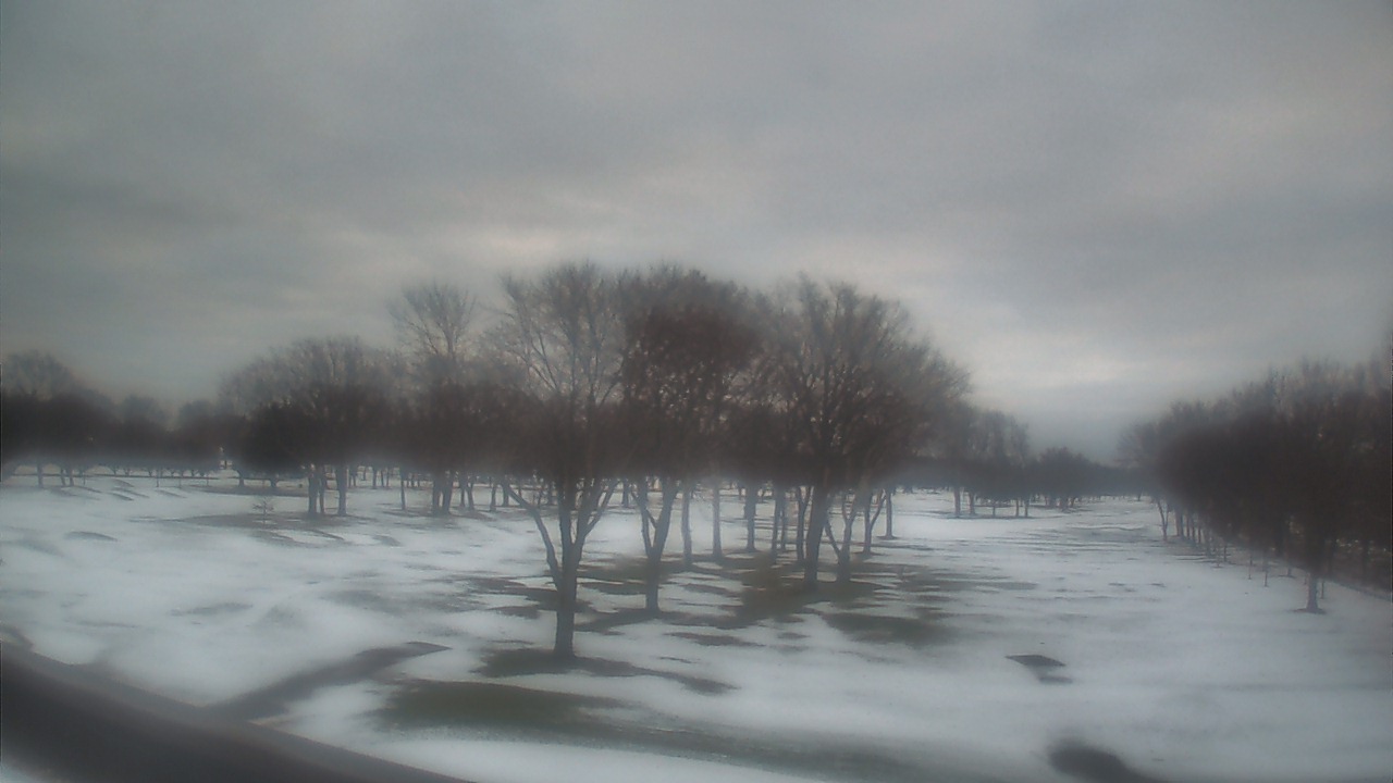 Thumbnail for current weather camera view from Beach Grove Golf and Country Club in Tecumseh, Ontario