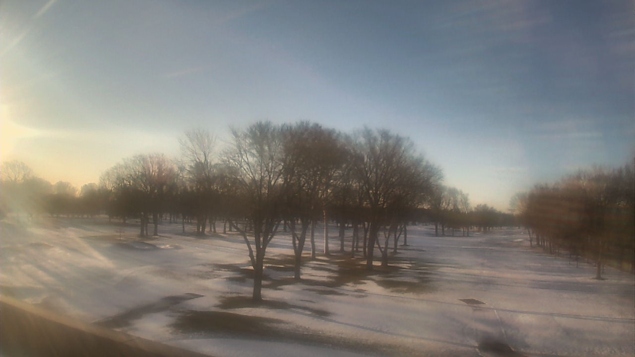 Thumbnail for current weather camera view from Beach Grove Golf and Country Club in Tecumseh, Ontario