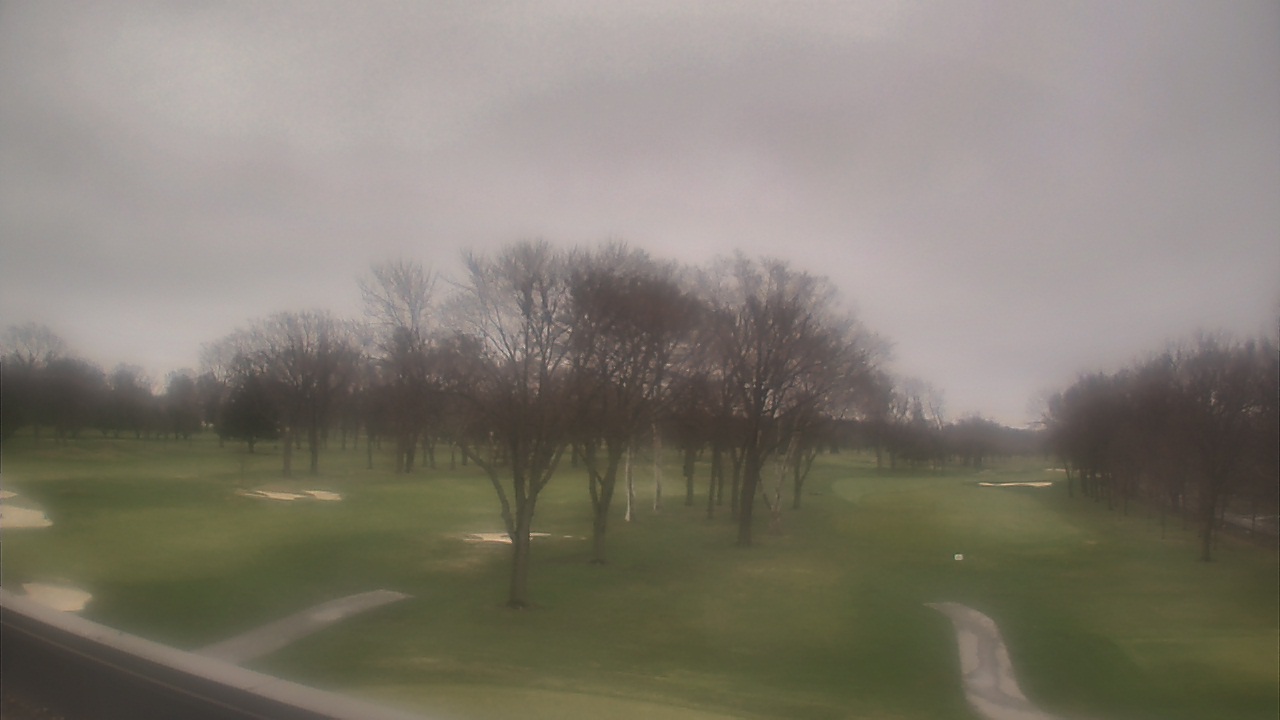 Thumbnail for current weather camera view from Beach Grove Golf and Country Club in Tecumseh, Ontario