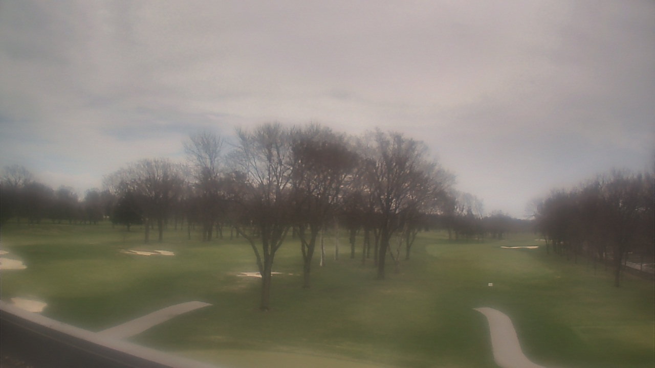 Thumbnail for current weather camera view from Beach Grove Golf and Country Club in Tecumseh, Ontario