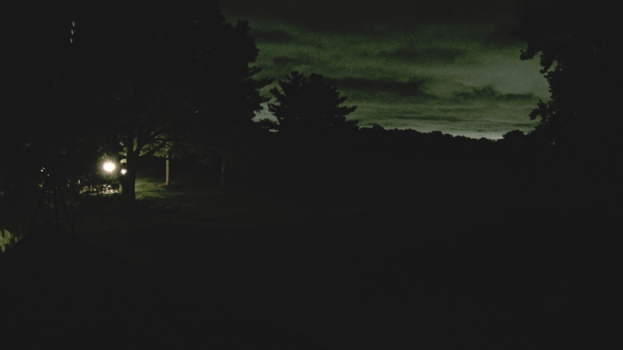 Thumbnail for current weather camera view from The Grove Country Club in Long Grove, Illinois