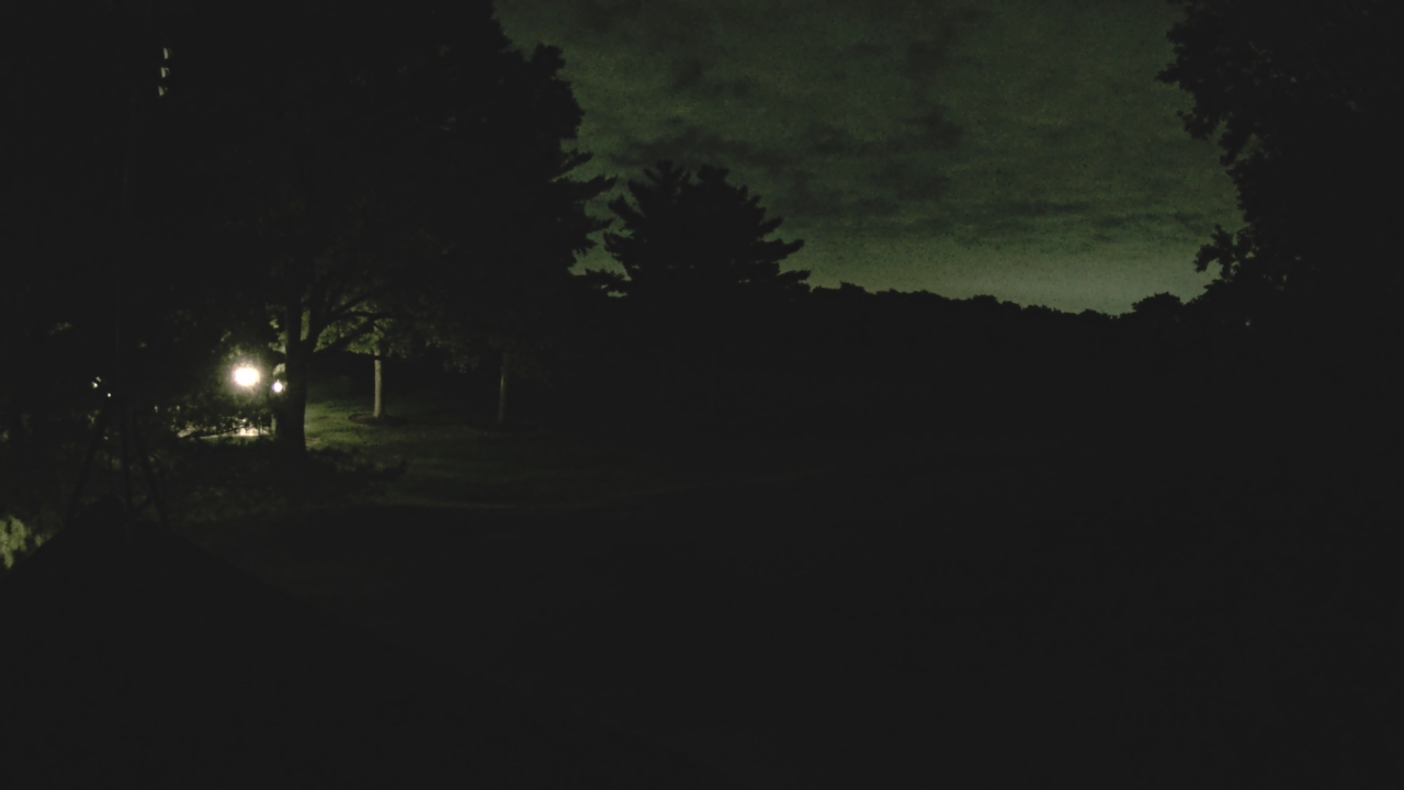 Thumbnail for current weather camera view from The Grove Country Club in Long Grove, Illinois