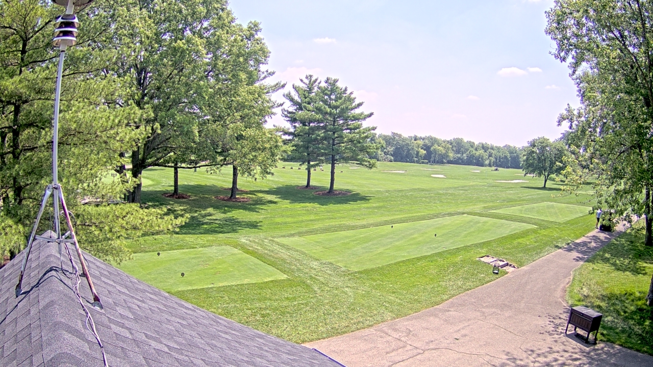 Thumbnail for current weather camera view from The Grove Country Club in Long Grove, Illinois