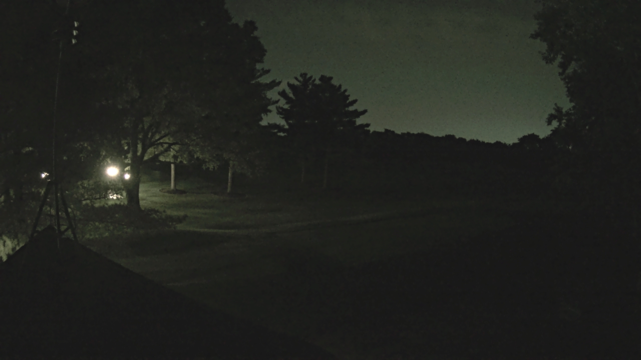 Thumbnail for current weather camera view from The Grove Country Club in Long Grove, Illinois
