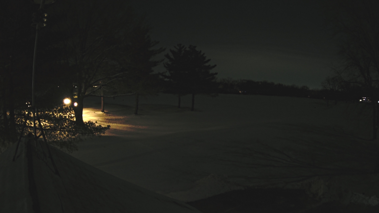 Thumbnail for current weather camera view from The Grove Country Club in Long Grove, Illinois