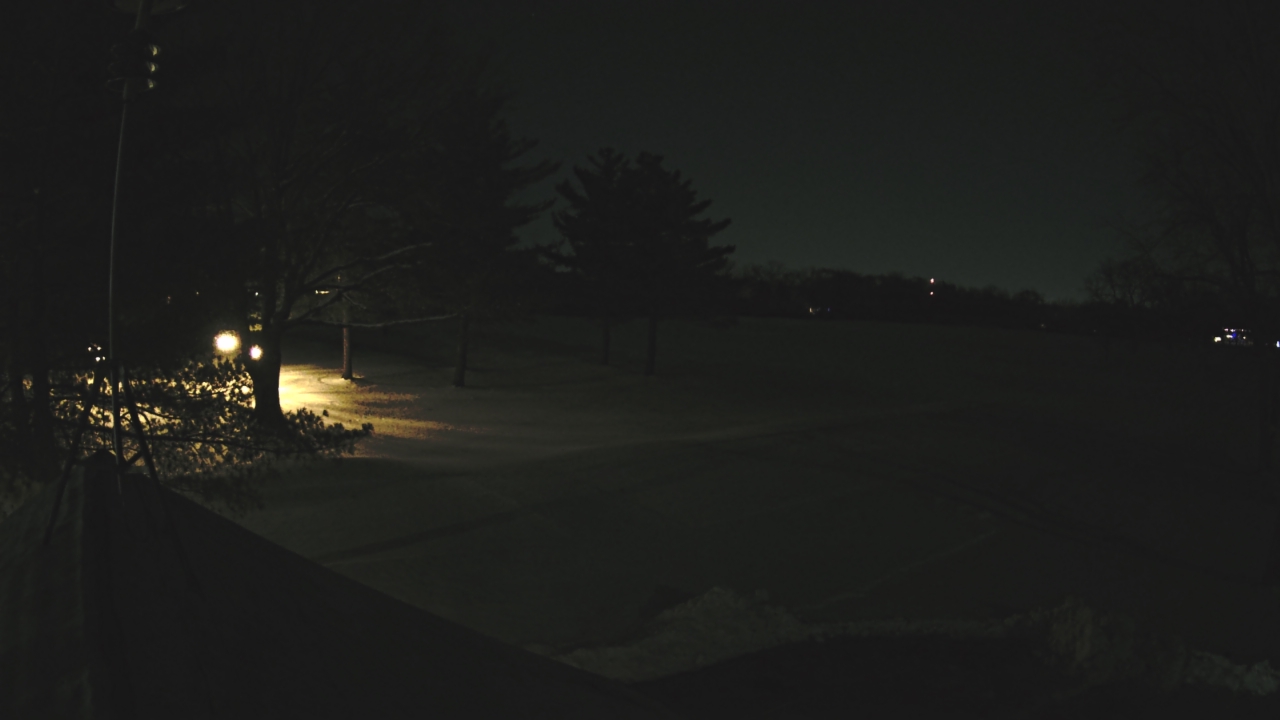 Thumbnail for current weather camera view from The Grove Country Club in Long Grove, Illinois