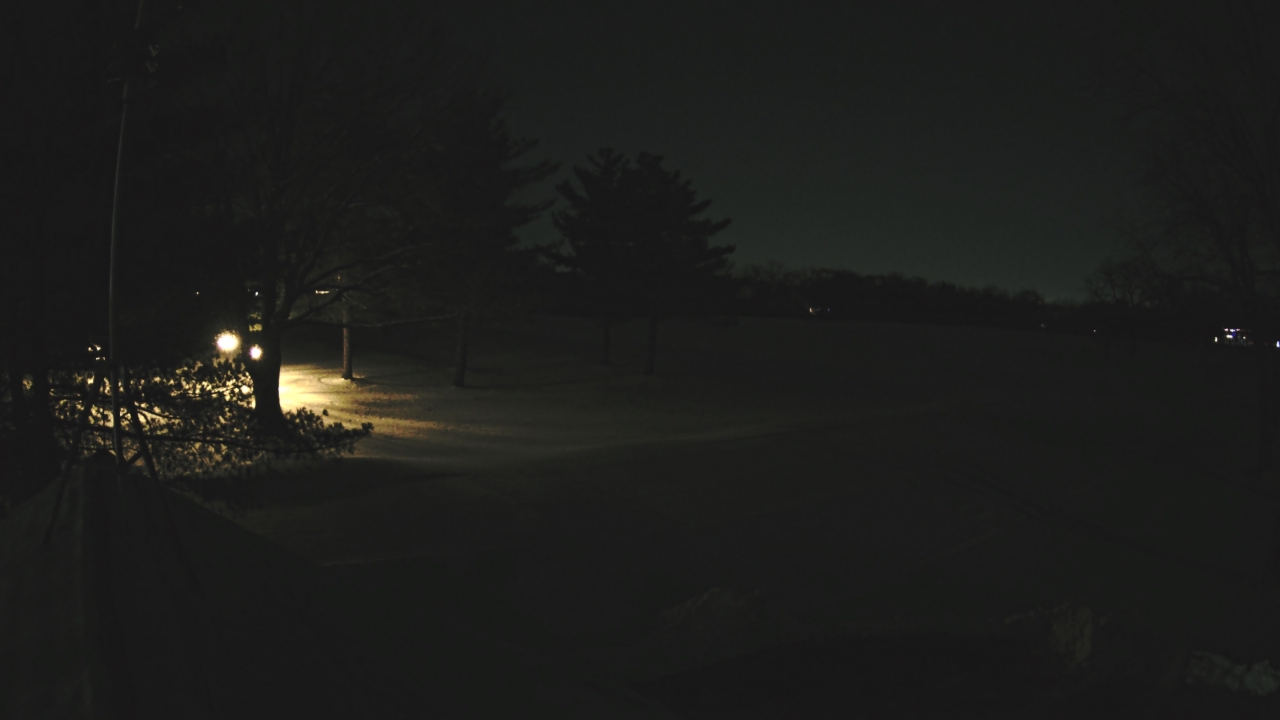 Thumbnail for current weather camera view from The Grove Country Club in Long Grove, Illinois