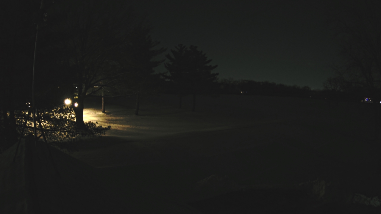 Thumbnail for current weather camera view from The Grove Country Club in Long Grove, Illinois