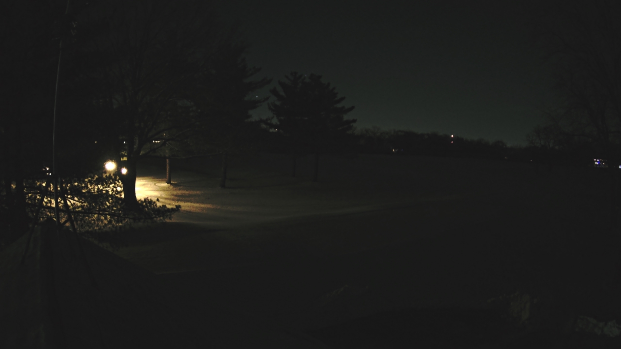 Thumbnail for current weather camera view from The Grove Country Club in Long Grove, Illinois